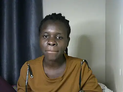 Snapshot of queen_lola1 chatting on 6, 7, 2026 queen lola1 online show from 6, 7, 2026