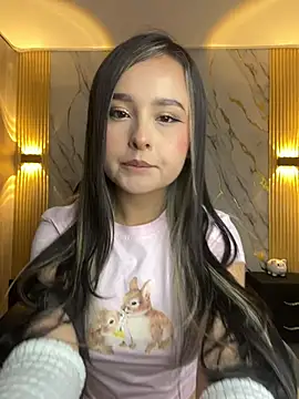 Tinakitten online show from 7, 6, 2026
