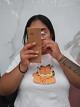 Amber Herrera online show from 11, 7, 2026