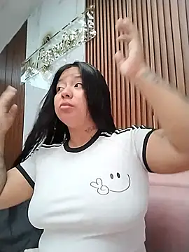 Amber Herrera online show from 25, 7, 2026