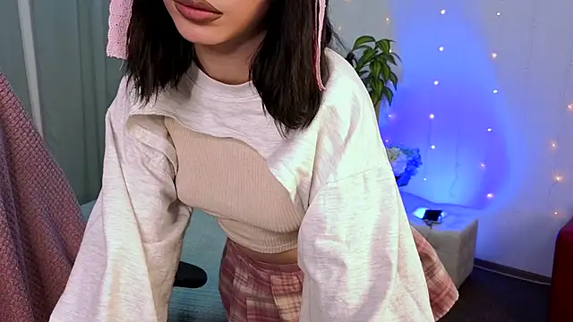 Snapshot of Velvet__Kiss chatting on 5, 6, 2026 Velvet Kiss online show from 5, 6, 2026