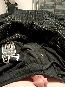 Snapshot of Mstrdstrctn7 chatting on 12, 1, 2026 Mstrdstrctn7 online show from 12, 1, 2026