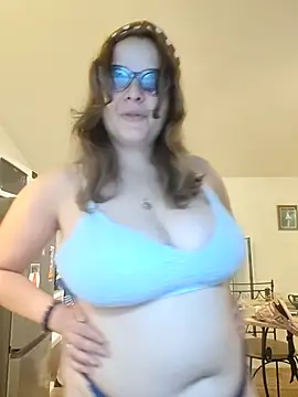 Snapshot of Minette_ chatting on 8, 6, 2026 Minette online show from 8, 6, 2026