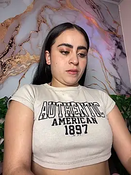 Snapshot of LILI_911 chatting on 6, 6, 2026 LILI 911 online show from 6, 6, 2026
