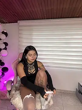 mia zafirr online show from 16, 7, 2026