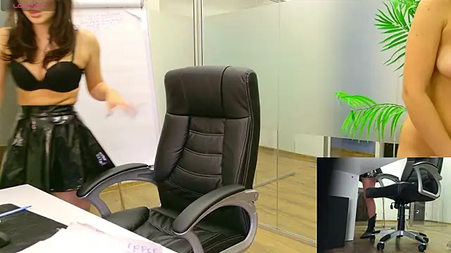 Snapshot of BabesGoWild chatting on 10, 2, 2025 BabesGoWild online show from 10, 2, 2025