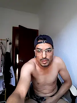 Snapshot of morenazomamon chatting on 5, 7, 2026 morenazomamon online show from 5, 7, 2026