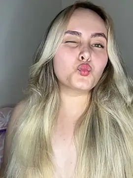 Snapshot of Rositafresitaa chatting on 13, 7, 2026 Rositafresitaa online show from 13, 7, 2026