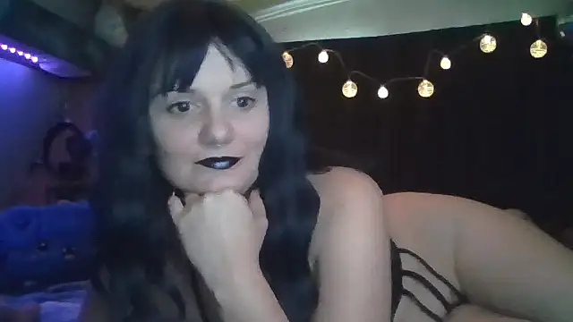 Snapshot of RedRideher23 chatting on 8, 6, 2026 RedRideher23 online show from 8, 6, 2026