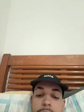 Snapshot of caio18b chatting on 5, 6, 2026 caio18b online show from 5, 6, 2026