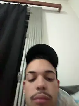 Snapshot of caio18b chatting on 8, 6, 2026 caio18b online show from 8, 6, 2026