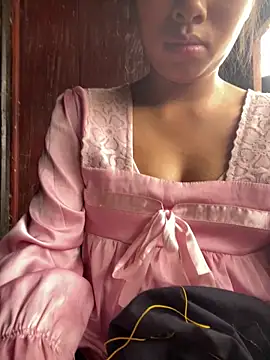 Snapshot of Toiyeuanh chatting on 7, 6, 2026 Toiyeuanh online show from 7, 6, 2026