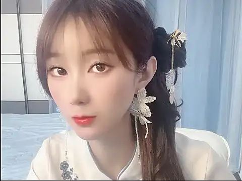 Snapshot of Vivi2222vivi chatting on 11, 6, 2026 Vivi2222vivi online show from 11, 6, 2026