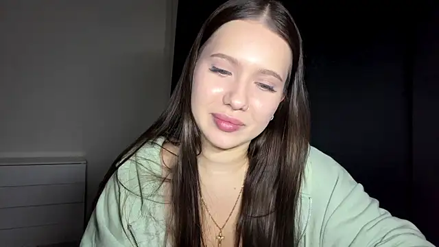 Snapshot of KarlyBiringer chatting on 8, 6, 2026 KarlyBiringer online show from 8, 6, 2026