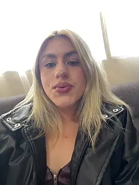 Snapshot of Lia-firee chatting on 26, 6, 2026 Lia-firee online show from 26, 6, 2026