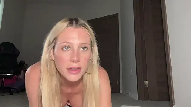 Snapshot of chelseapaigee chatting on 19, 7, 2026 chelseapaigee online show from 19, 7, 2026