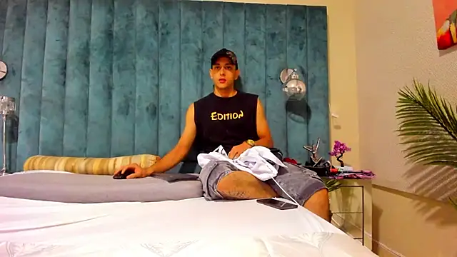 Snapshot of luca_gael chatting on 8, 6, 2026 luca gael online show from 8, 6, 2026