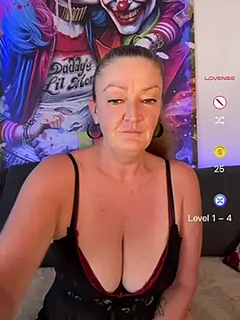 Snapshot of MumGabriela chatting on 25, 7, 2026 MumGabriela online show from 25, 7, 2026