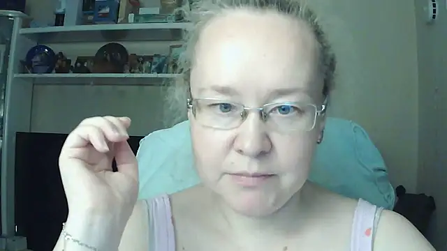 Snapshot of Viola27 chatting on 6, 7, 2026 Viola27 online show from 6, 7, 2026