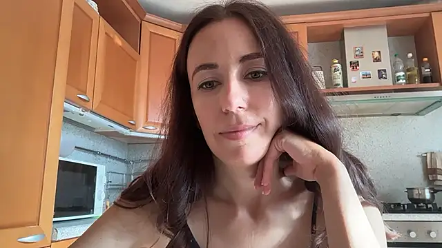 Snapshot of Flamingo_Queen chatting on 15, 7, 2026 Flamingo Queen online show from 15, 7, 2026