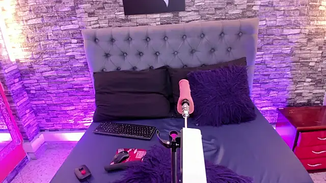 Snapshot of AngeliqueGirard chatting on 20, 7, 2026 AngeliqueGirard online show from 20, 7, 2026