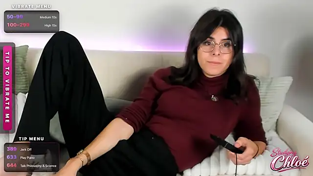 itschloelaurent online show from 13, 7, 2026