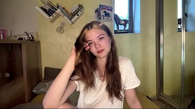 Snapshot of AvrilGillig chatting on 11, 6, 2026 AvrilGillig online show from 11, 6, 2026