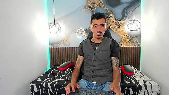 Snapshot of DylanAnderson1 chatting on 18, 7, 2026 DylanAnderson1 online show from 18, 7, 2026