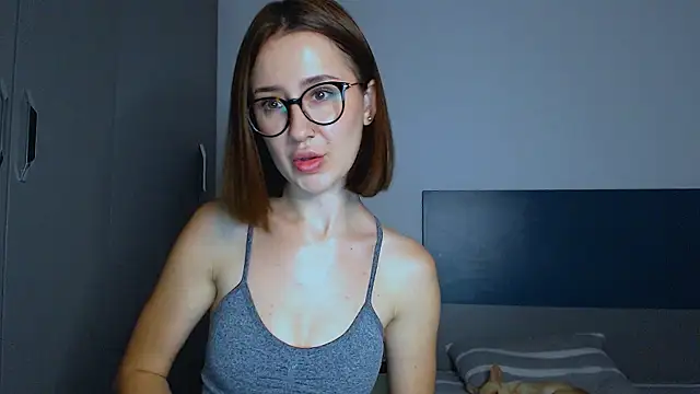 sofiacrystal online show from 10, 6, 2026