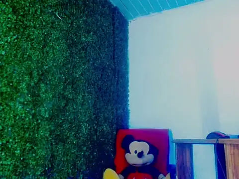 Snapshot of Vanesexygirl chatting on 15, 7, 2026 Vanesexygirl online show from 15, 7, 2026