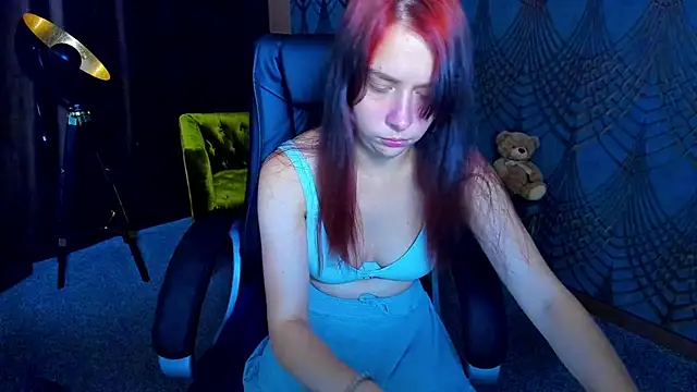 Livia Shy online show from 16, 7, 2026
