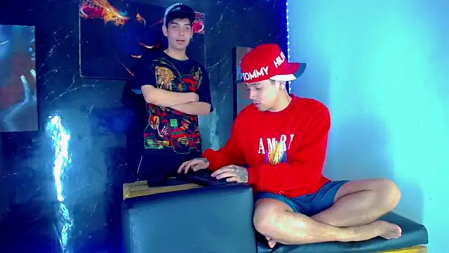 Snapshot of TheShamefulBoys chatting on 15, 6, 2026 TheShamefulBoys online show from 15, 6, 2026