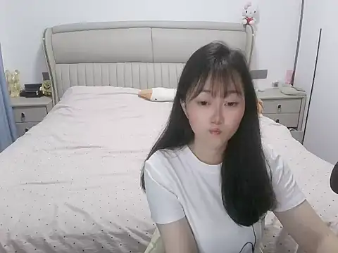 Emgirl-00 online show from 15, 6, 2026