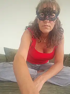 Giulia2903 online show from 3, 7, 2026