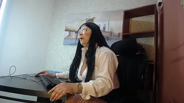 Snapshot of Brenda_Levine chatting on 20, 6, 2026 Brenda Levine online show from 20, 6, 2026