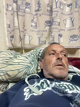Snapshot of GeldenKuy chatting on 24, 6, 2026 GeldenKuy online show from 24, 6, 2026