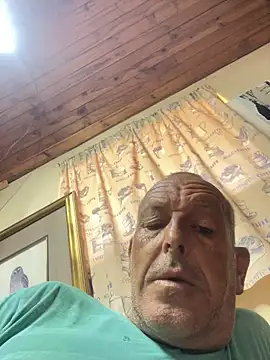 Snapshot of GeldenKuy chatting on 10, 7, 2026 GeldenKuy online show from 10, 7, 2026