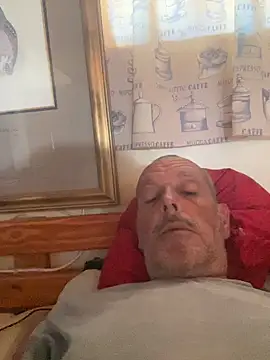 Snapshot of GeldenKuy chatting on 14, 7, 2026 GeldenKuy online show from 14, 7, 2026