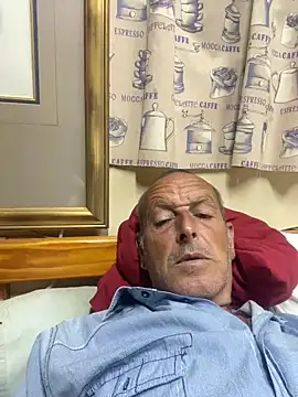 Snapshot of GeldenKuy chatting on 30, 7, 2026 GeldenKuy online show from 30, 7, 2026