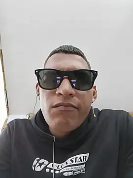 Snapshot of Juniorluzardo chatting on 10, 7, 2026 Juniorluzardo online show from 10, 7, 2026