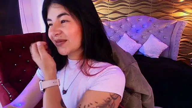 Snapshot of _Ninaharpper chatting on 12, 7, 2026 Ninaharpper online show from 12, 7, 2026
