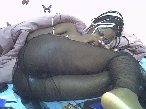 Snapshot of pretty_renor chatting on 4, 7, 2026 pretty renor online show from 4, 7, 2026