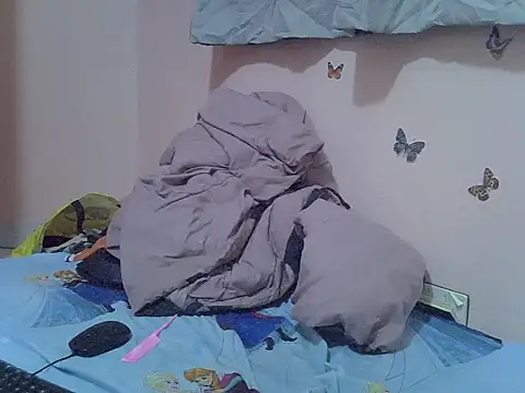 Snapshot of pretty_renor chatting on 7, 7, 2026 pretty renor online show from 7, 7, 2026