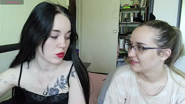 Snapshot of Mia_Ellis chatting on 13, 7, 2026 Mia Ellis online show from 13, 7, 2026