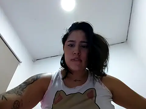 aisha duque  online show from 27, 7, 2026