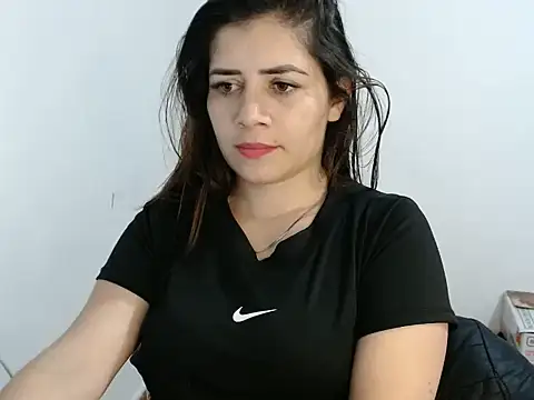 Snapshot of Luna_zoe chatting on 25, 6, 2026 Luna zoe online show from 25, 6, 2026