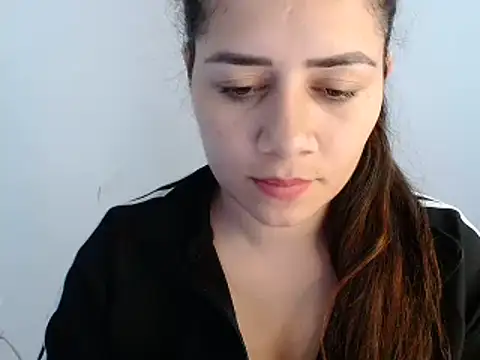 Snapshot of Luna_zoe chatting on 9, 7, 2026 Luna zoe online show from 9, 7, 2026