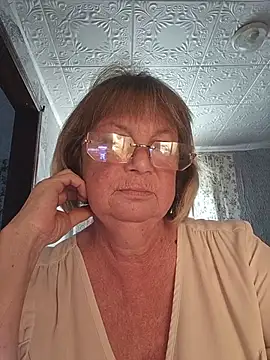 Snapshot of MilashkaCutie50 chatting on 19, 6, 2026 MilashkaCutie50 online show from 19, 6, 2026