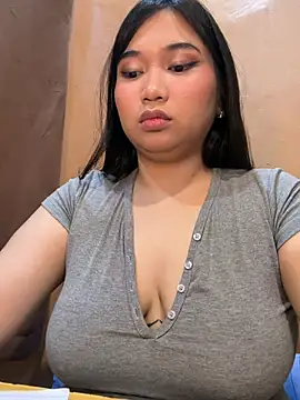 Snapshot of plum_sexy chatting on 14, 6, 2026 plum sexy online show from 14, 6, 2026