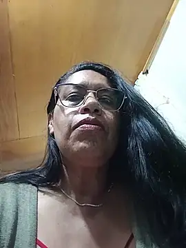 Snapshot of Emilif_ chatting on 20, 6, 2026 Emilif online show from 20, 6, 2026